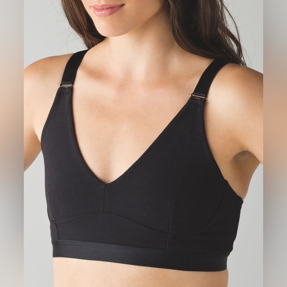 Lululemon Soulful Bra size 4 Black - Picture 1 of 5